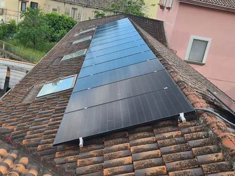 Foto impianto fotovoltaico pubblicata da un cliente Energy4You nella recensione Google
